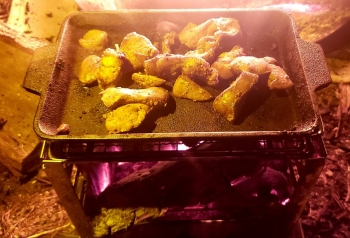 『焚火料理』の画像