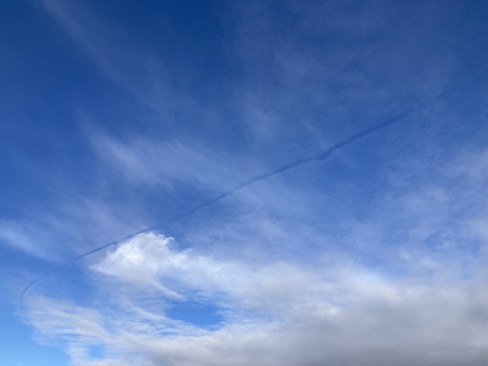 『逆飛行機雲』の画像