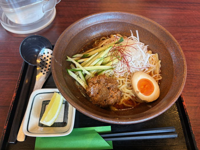 『ある日の昼食』の画像
