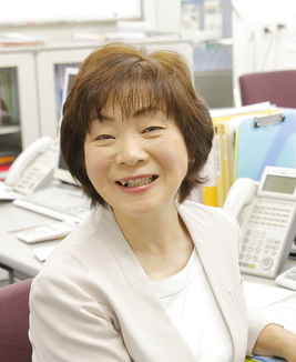 羽成 まり子